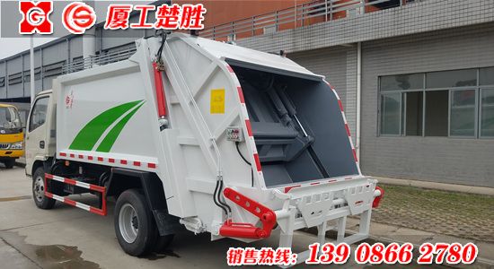 多利卡玉柴發(fā)動機(jī)6方壓縮式垃圾車