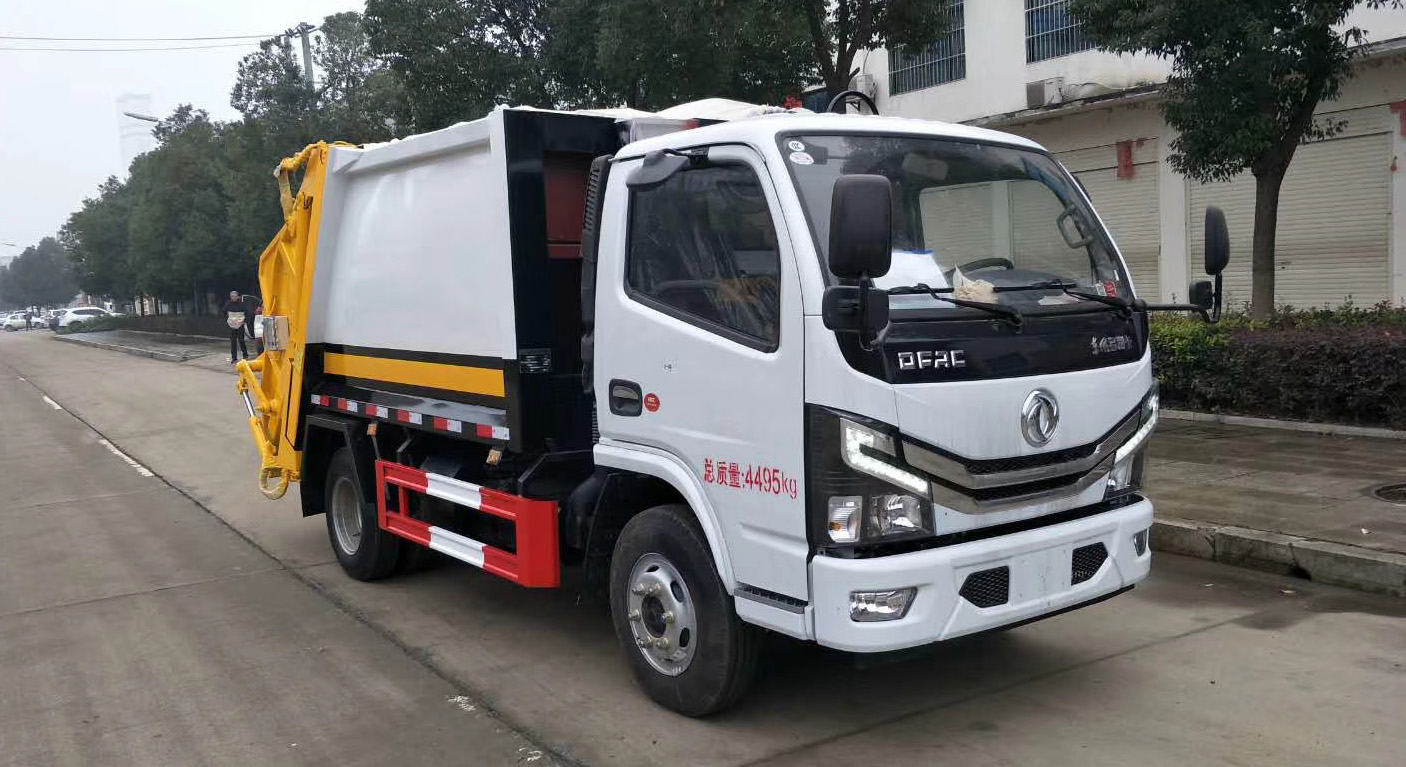 國(guó)六多利卡 6方壓縮式垃圾車(chē)