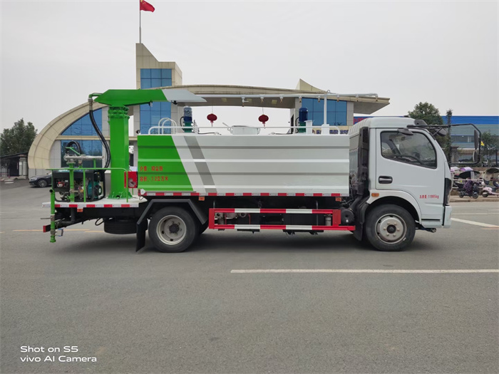 鐵路、光伏電站多功能清洗車