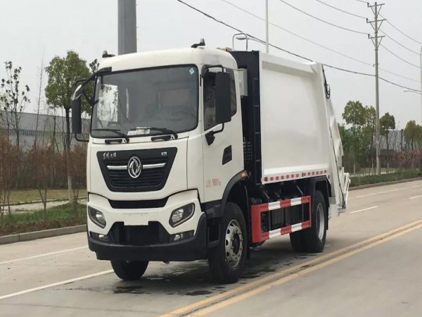 東風(fēng)天錦14方純電動(dòng)壓縮垃圾車(chē)