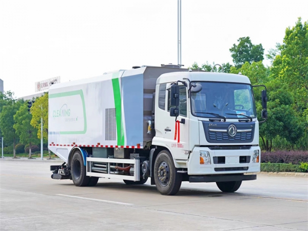 東風(fēng)天錦道路污染清除車(chē)（深度保潔車(chē)）